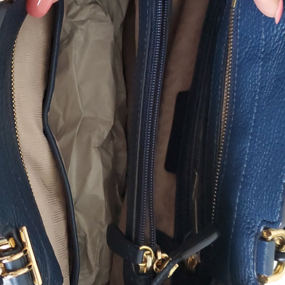 Bag - Picture 2 of 8
